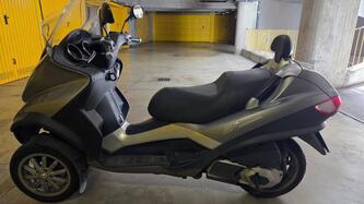 Piaggio MP3 300 (2010 - 11) usata