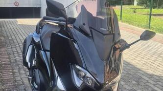 Yamaha T-Max 530 DX (2017 - 19) usata