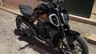 Ducati Diavel V4 (2023 - 25) usata