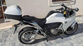Honda VFR 1200 F ABS (2009 - 16) usata
