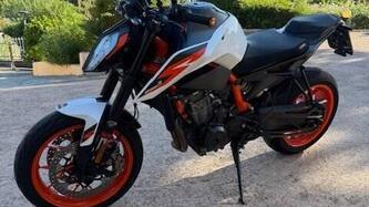 KTM 890 Duke R (2021) usata