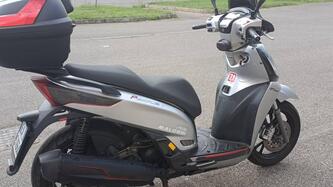 Kymco People 300i GT (2010 - 17) usata
