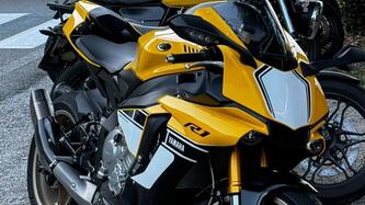 Yamaha YZF R1 60th Anniversary (2015 - 16) usata