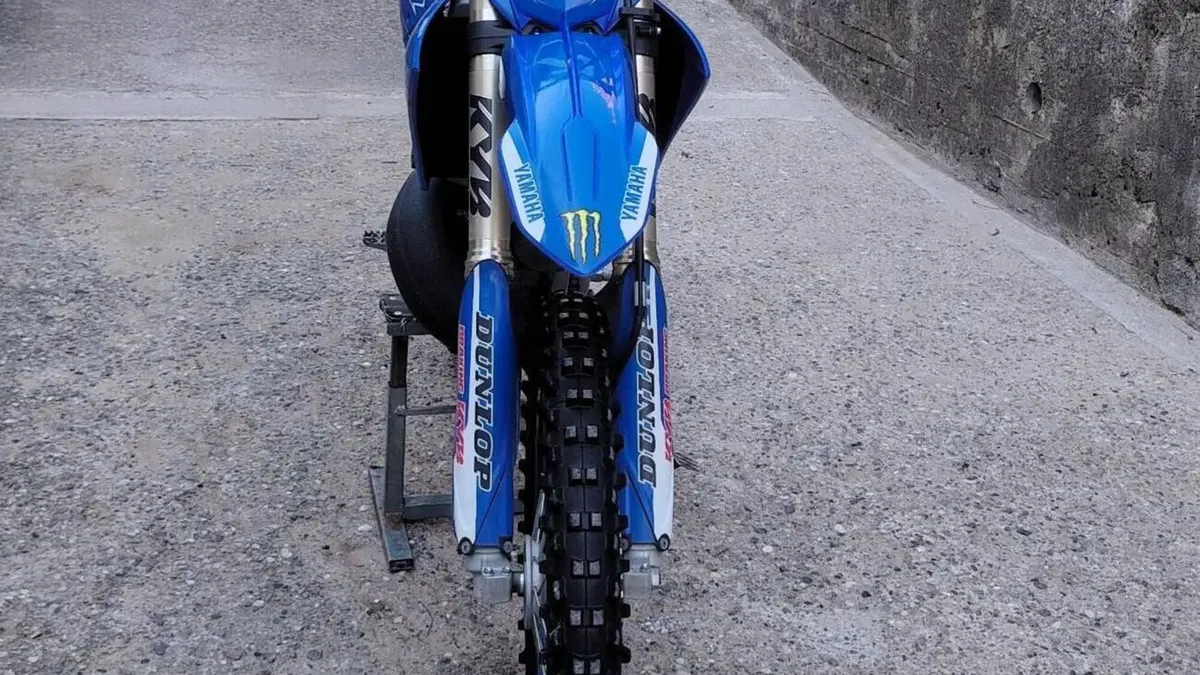 Yamaha YZ 250 (2024)  (2)