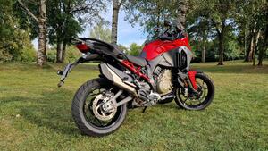 Ducati Multistrada V4 S (2025) 