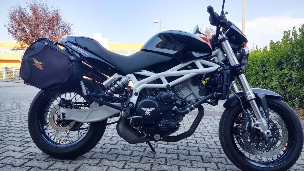 Moto Morini 1200 Sport  (2)