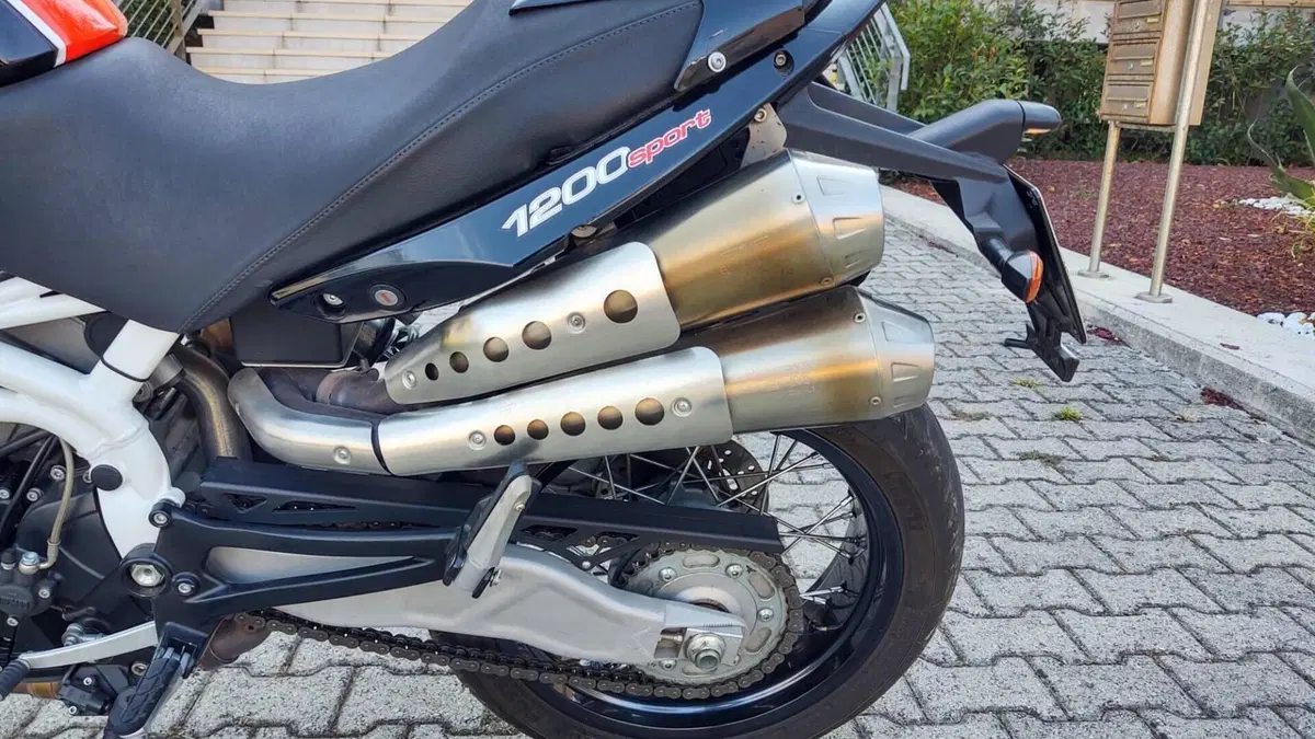 Moto Morini 1200 Sport  (8)