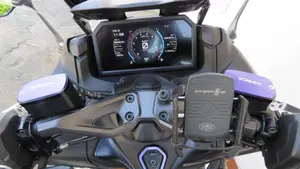 Yamaha T-Max 560 (2022 - 24)  (3)