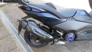 Yamaha T-Max 560 (2022 - 24)  (4)