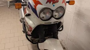 Honda Africa Twin XRV 750 (1996 - 02)  (4)