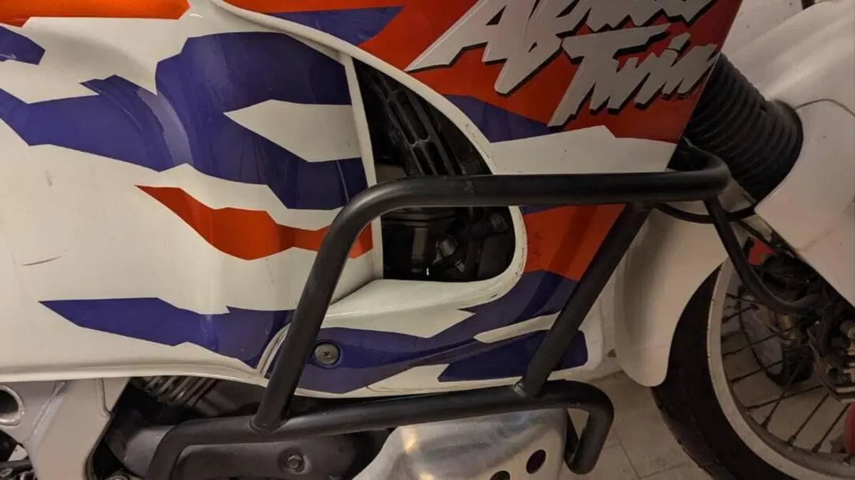 Honda Africa Twin XRV 750 (1996 - 02)  (7)
