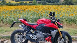 Ducati Streetfighter V2 S (2025) 