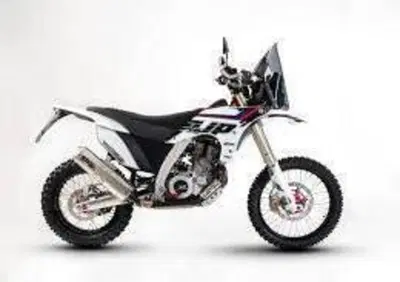 AJP PR7 650 Adventure (2021 - 24) - Annuncio 9817812