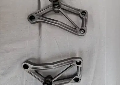 PEDANE E SUPPORTI POSTERIORI V7 RACER MOTO GUZ Moto Guzzi - Annuncio 9818062