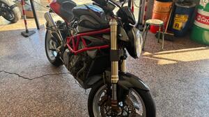 MV Agusta Brutale 910 R (2006 - 11) 