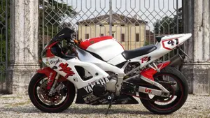 Yamaha   (2)