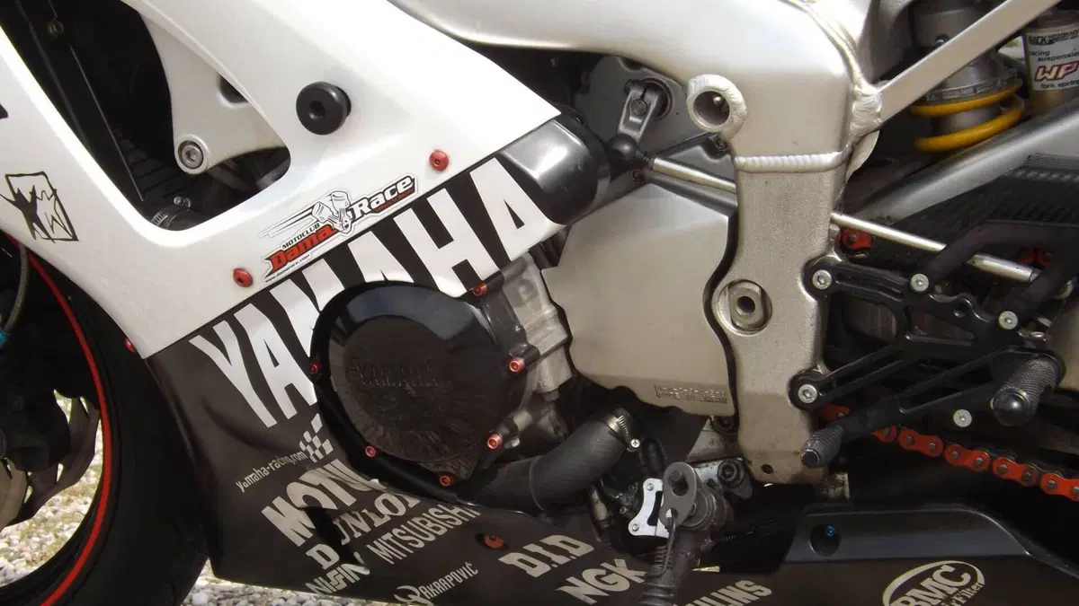 Yamaha   (10)