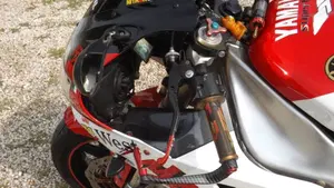 Yamaha   (19)