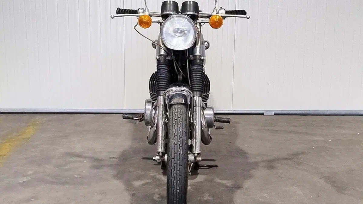 Suzuki   (2)