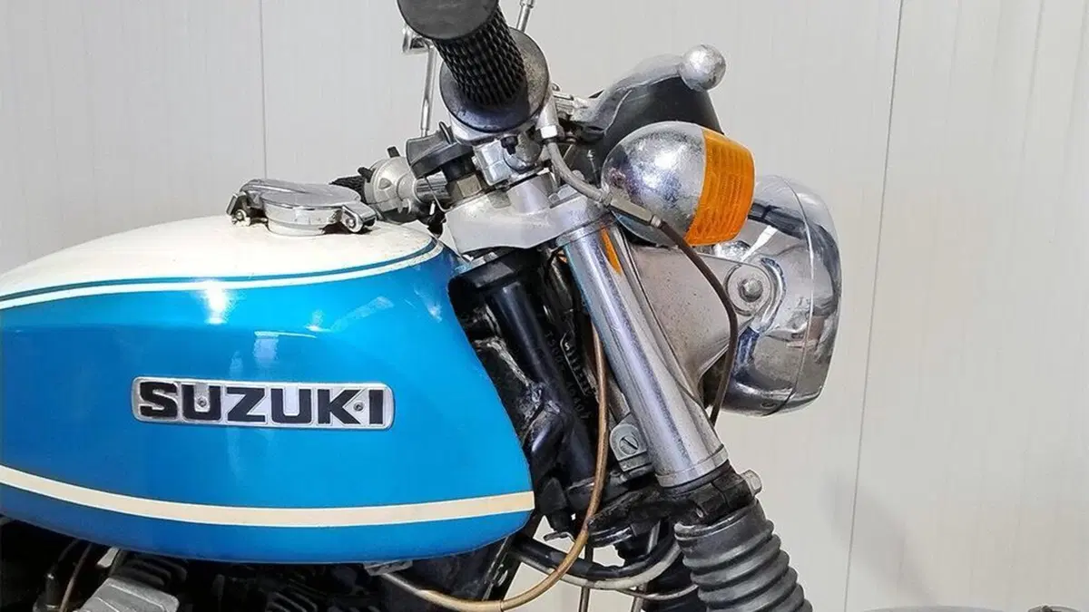 Suzuki   (5)