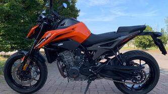 KTM 790 Duke L (2023 - 24) usata