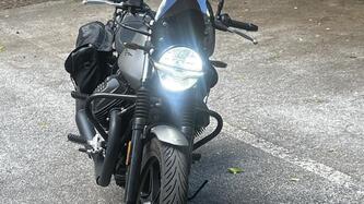 Moto Guzzi V7 Stone (2021 - 24)