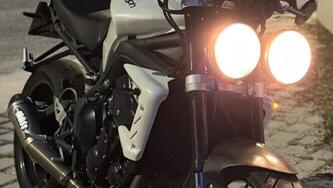 Triumph Street Triple R (2009 - 12)