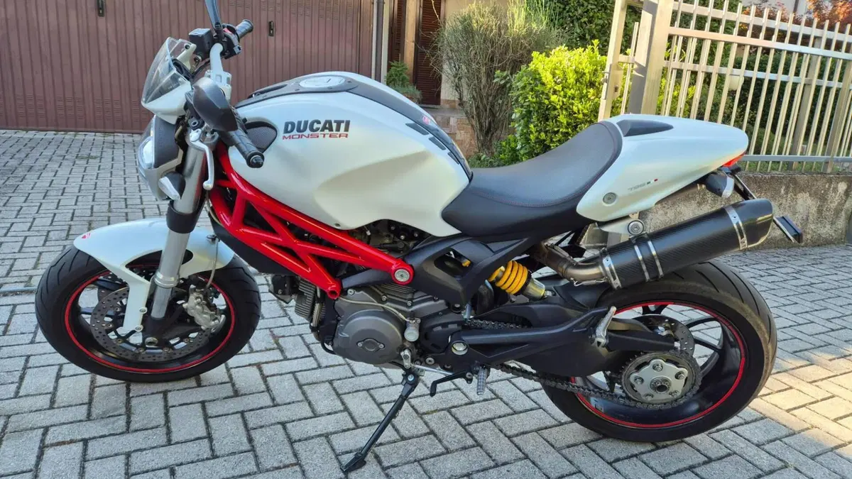 Ducati Monster 796 (2010 - 13)  (4)