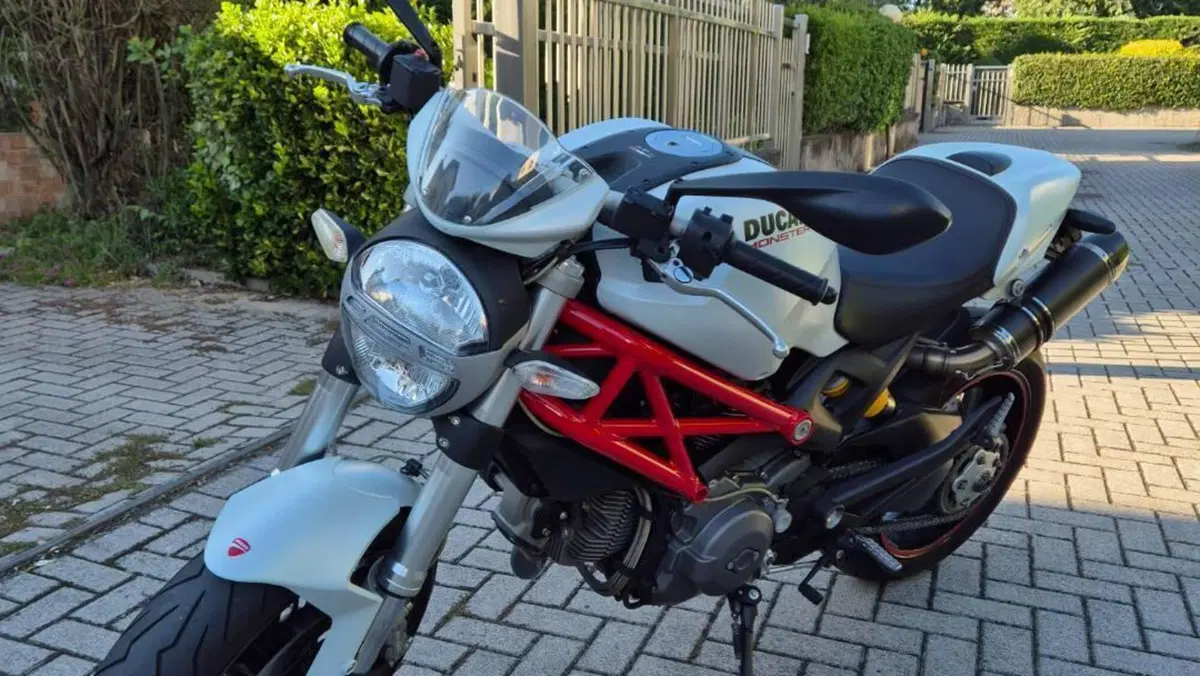 Ducati Monster 796 (2010 - 13)  (6)