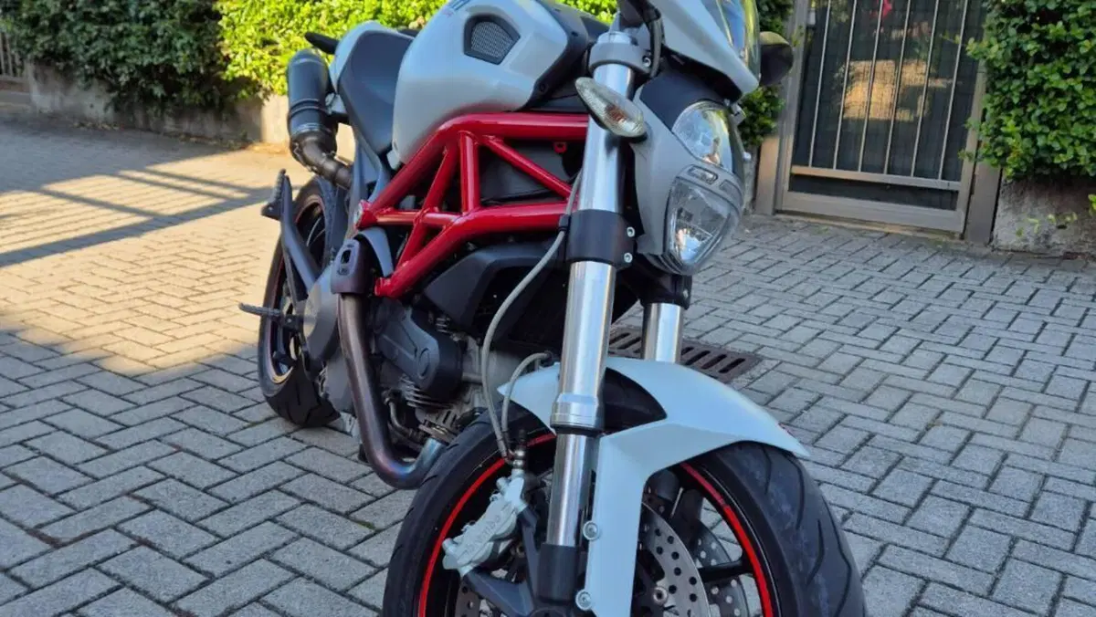 Ducati Monster 796 (2010 - 13)  (3)