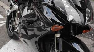 Honda VFR 800 (2002 - 05) 