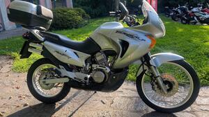 Honda Transalp XL 650V (2000 - 04) 