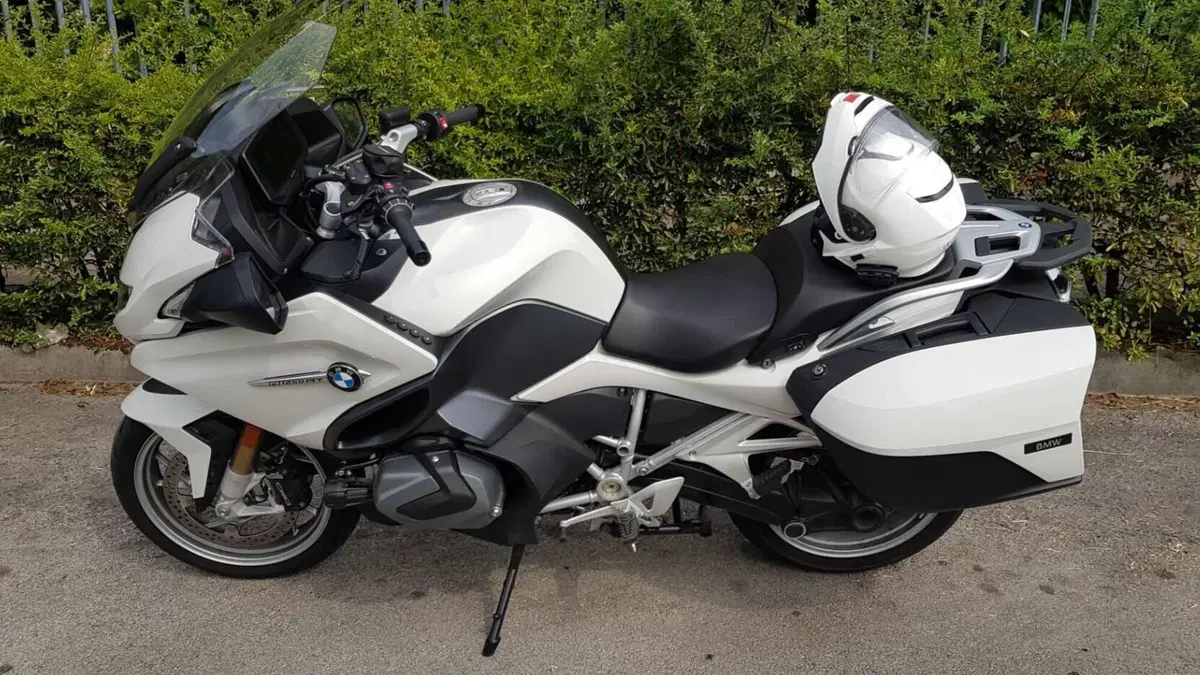 Bmw R 1250 RT (2021 - 25)  (2)