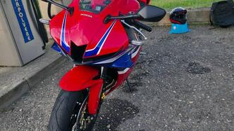 Honda CBR 600 RR (2024 - 25) usata