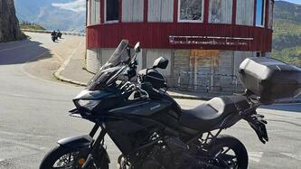 Kawasaki Versys 650 (2025) usata