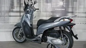 Honda SH 300 i (2006 - 10)  (2)