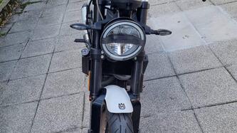 Husqvarna Vitpilen 401 (2018 - 19) usata