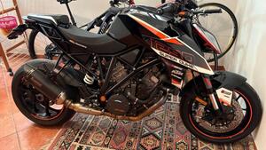 KTM 1290 Super Duke R (2019) 