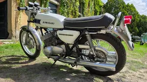 Kawasaki   (4)