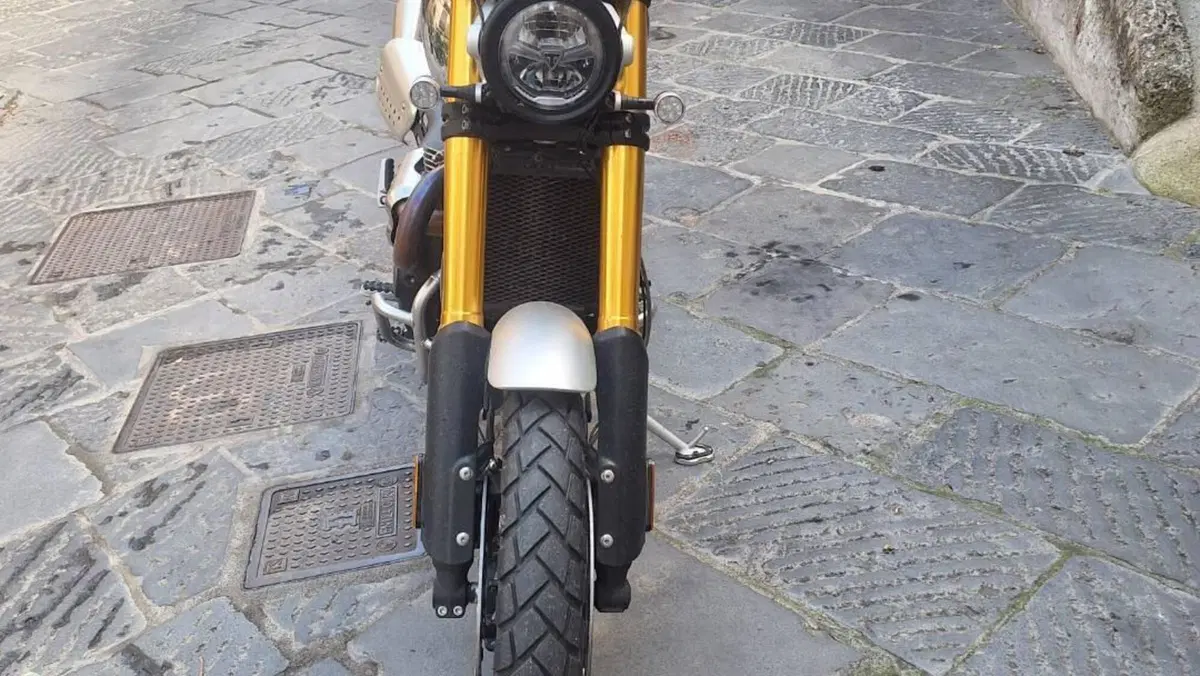 Triumph Scrambler 1200 XE Chrome Edition (2023) 