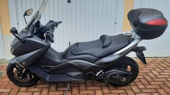 Yamaha T-Max 530 (2015 - 16) usata