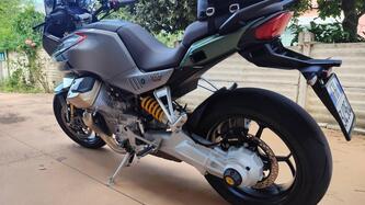 Moto Guzzi V100 Mandello S (2025) usata