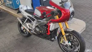 Aprilia Tuono 1000 R (2006 - 10)  (2)