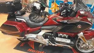 Honda GL 1800 Gold Wing DCT (2020)  (5)