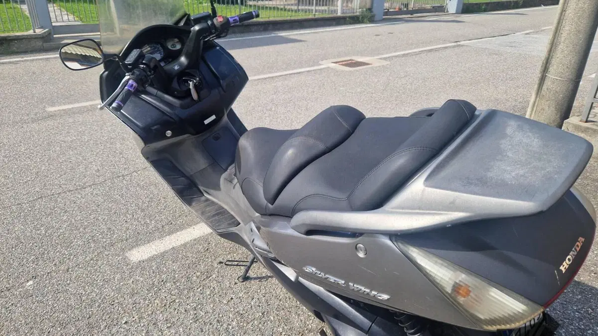 Honda Silver Wing 400 (2006 - 09)  (3)