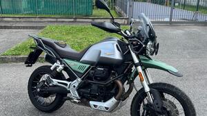 Moto Guzzi V85 TT Centenario (2021 - 22) 