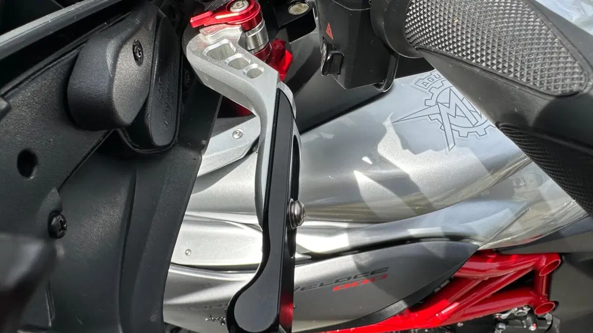 MV Agusta Turismo Veloce 800 (2017 - 2019)  (3)