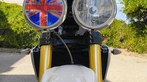 Triumph Speed Triple 1050 (2005 - 11) 
