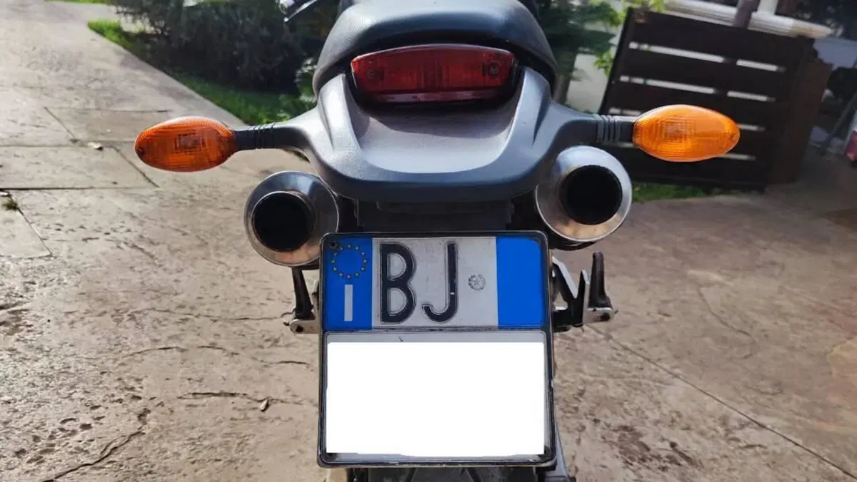 Ducati Monster 620 I.E. Dark (2002)  (4)