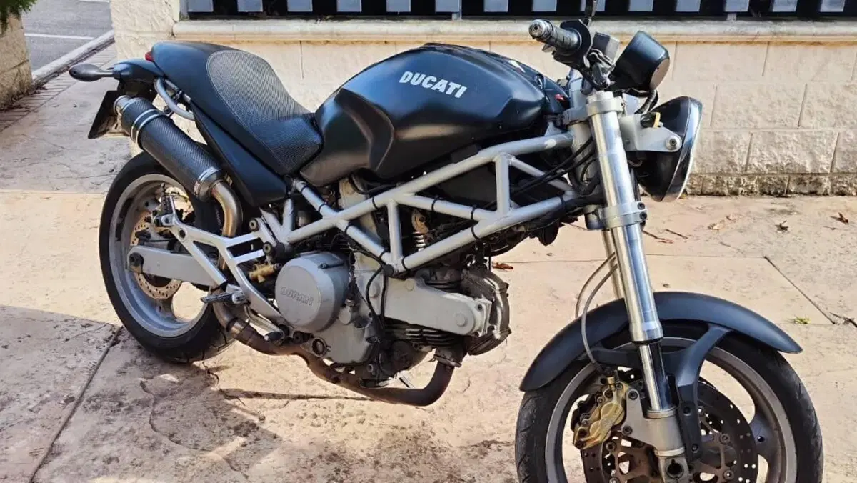 Ducati Monster 620 I.E. Dark (2002)  (2)